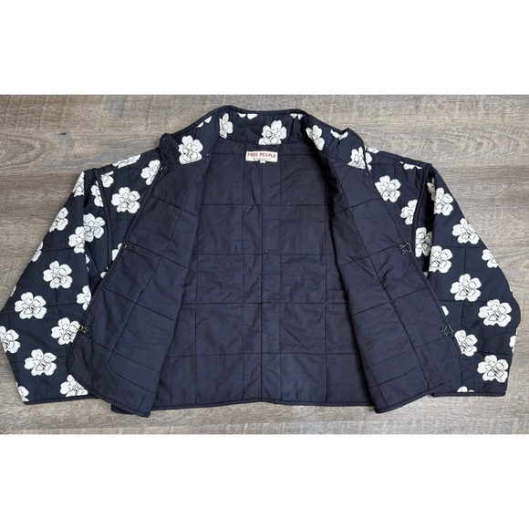 NEW Free People Chloe Floral Print Jacket Size Medium - Picture 6 of 10